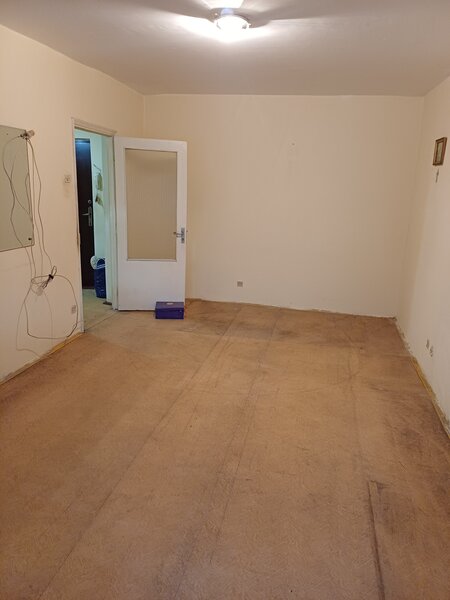 Titan, Parc Constantin Brancusi