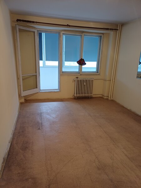 Titan, Parc Constantin Brancusi